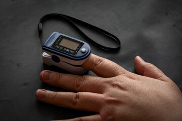 pulse oximeter self check blood oxygen saturation