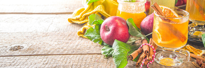 Traditional autumn winter alcohol drink. Hot and spicy apple cider.