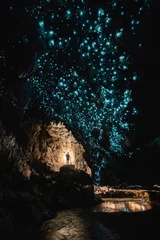 Stickers pour porte Aurores boréales Glow worm cave in New Zealand Cueva con gusanos brillanes en Nueva Zelanda