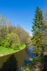 The winding banks of the Islach River