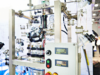 Standard laboratory chemical glass reactor