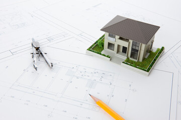 住宅模型と設計図