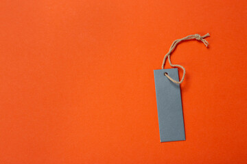 Blank tag tied for hang on product for show price or discount