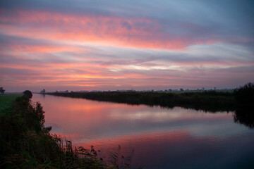 Fototapeta premium Sonnenuntergang overijssel