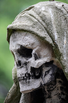 Sensenmann, Tod, Skelett Figur auf dem Melaten Friedhof, K&ouml;ln, 