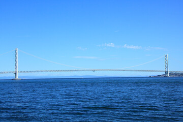 Obraz premium 明石海峡大橋と青空