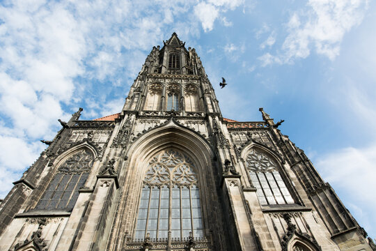 Portal der St Lamberti Kirche in M&uuml;nster, Westfalen