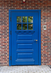Fototapeta na wymiar Street entrance door in retro style.