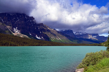 Naklejka na ściany i meble Alberta, Canada - Lake by Highway 93 through Banff National Park