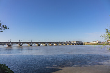 Fototapeta na wymiar River Garonne and Pont de Pierre (