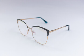 arma&ccedil;&atilde;o de &oacute;culos feminino