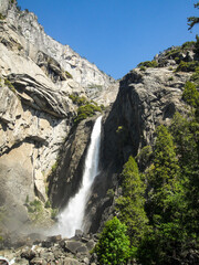 Fototapeta na wymiar Bridalveil Fall in the Yosemite national park, USA