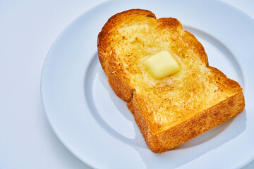 トースト　バター　とろける