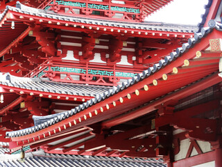 四天王寺の仁王門と五重塔