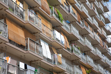 暑さ対策のマンションベランダ