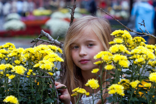Alina Dunkel als Modell f&uuml;r Werbebilder zur Lahrer Chrysanthema.
