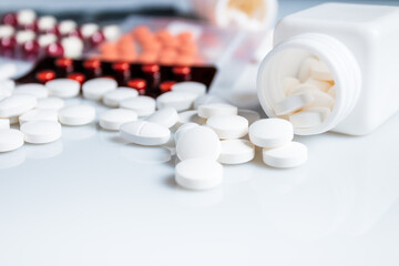 Fototapeta na wymiar Medical concept, Pills on a white background