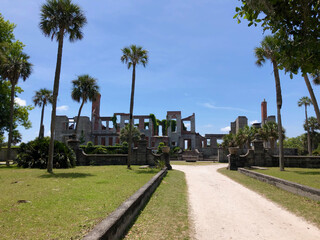 Fototapeta premium Dungeness mansion ruins on Cumberland Island, Georgia