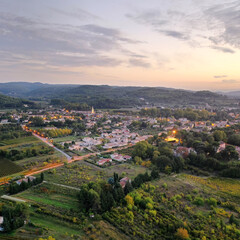 Une photo prise avec le drone MAVIC 2 PRO a saint didier provence côtes d'azur 