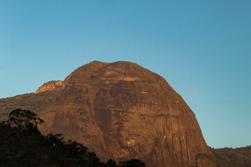 Pedra Riscada ao entardecer. Lumiar - Rio de Janeiro