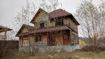 old abandoned farm house