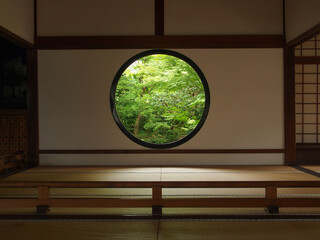 和室からの庭園