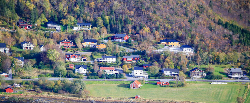 Berg center and residential area seen from the mountain