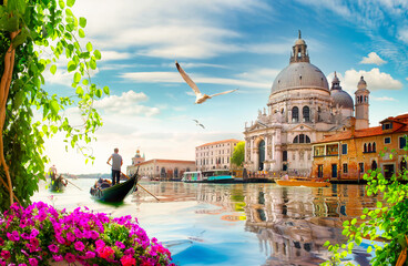 Flowers and Grand Canal - obrazy, fototapety, plakaty