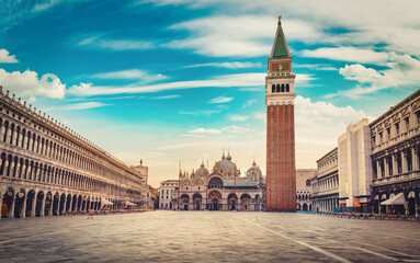 Fototapeta na wymiar San Marco in Venice at sunrise