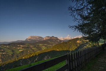 Fototapeta na wymiar Südtirol Alto Adige Alpen Rosengarten Schlern 