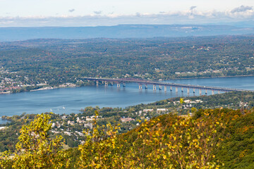View of the Newburgh-Beacon Bridge crossing the Hudson River from Mount Beacon. Beautiful clear afternoon.  - obrazy, fototapety, plakaty