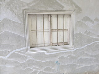 the ancient window with special Cement method