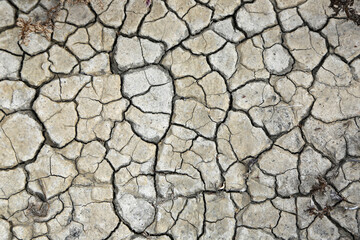 Dry earth