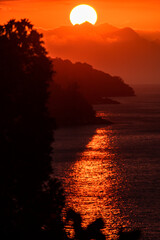 P&ocirc;r do Sol
Ara&ccedil;atiba, Ilha Grande - Rio de Janeiro