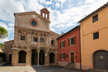 Fototapeta na wymiar Kirche in Pisa