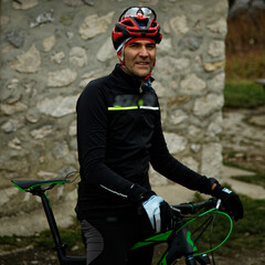 Naklejka premium VTT d'automne dans le Vercors 