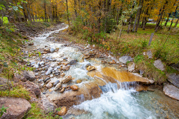 Die Enns in Flachau im oberen Ennstal
