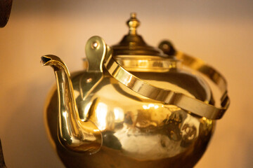 Teapot golden