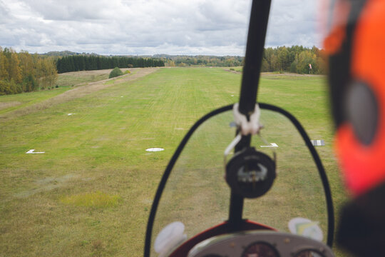 Final approach on a microlight
