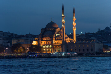 The mosque, the sea and a wonderful view  night