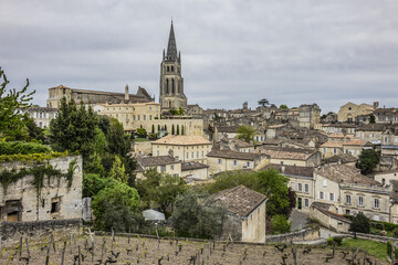 Fototapeta na wymiar Skyline of Saint Emilion in the Bordeaux wine region of France - very popular tourist destination. Saint Emilion, Gironde, France.