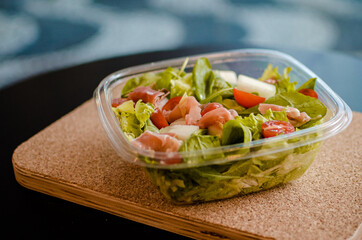 Salada de presunto parma