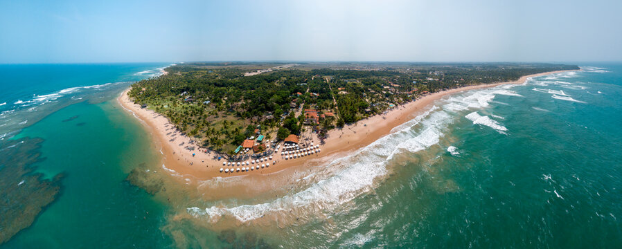 Imagem A&eacute;rea de Taipu de Fora na Pen&iacute;nsula de Mara&uacute;, Camamu, Bahia, Brasil