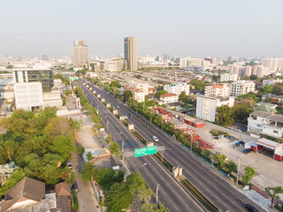 Obraz premium Aerial view city transport road with vehicle