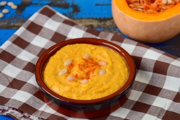 Pumpkin white bean hummus dip with chili powder