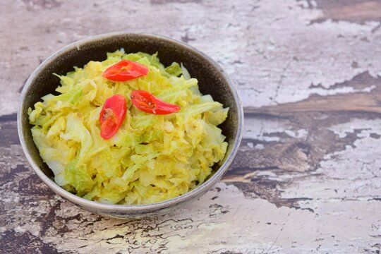sauteed savoy cabbage with red chilli