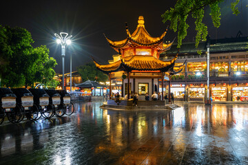 Fototapeta premium Night scenery of Confucius Temple in Nanjing, Jiangsu Province, China