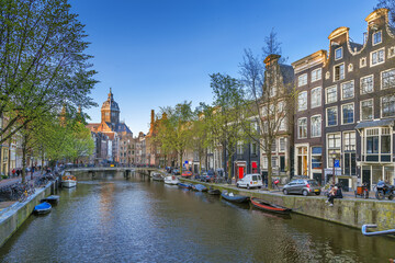 Obraz premium View of Amsterdam canal