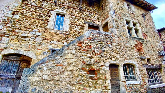 old house in the city