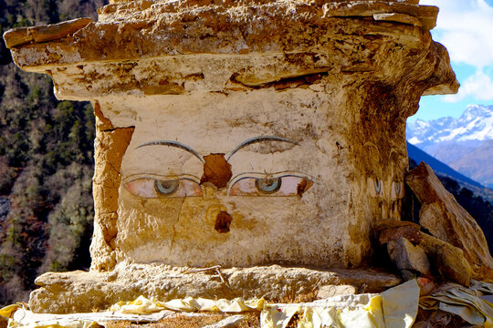 Nepal Everest Base Camp Trek Trekking Culture Religion Outdoor Adventure